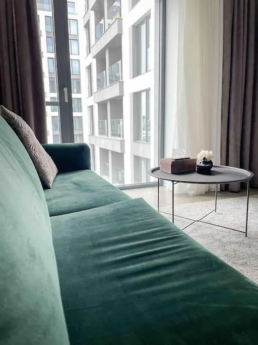 Glamorous 1Br Condo W/Free Parking Bucharest